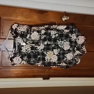 Torrid, Size 2,Black floral
